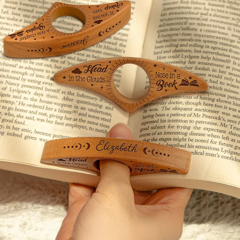 Gepersonaliseerde Houten Boekenhouder voor Comfortabel Lezen