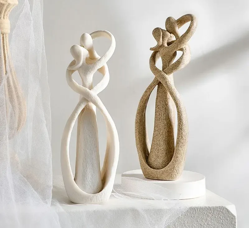Abstract Decoratief Beeldje: Eeuwige Omhelzing van Liefde