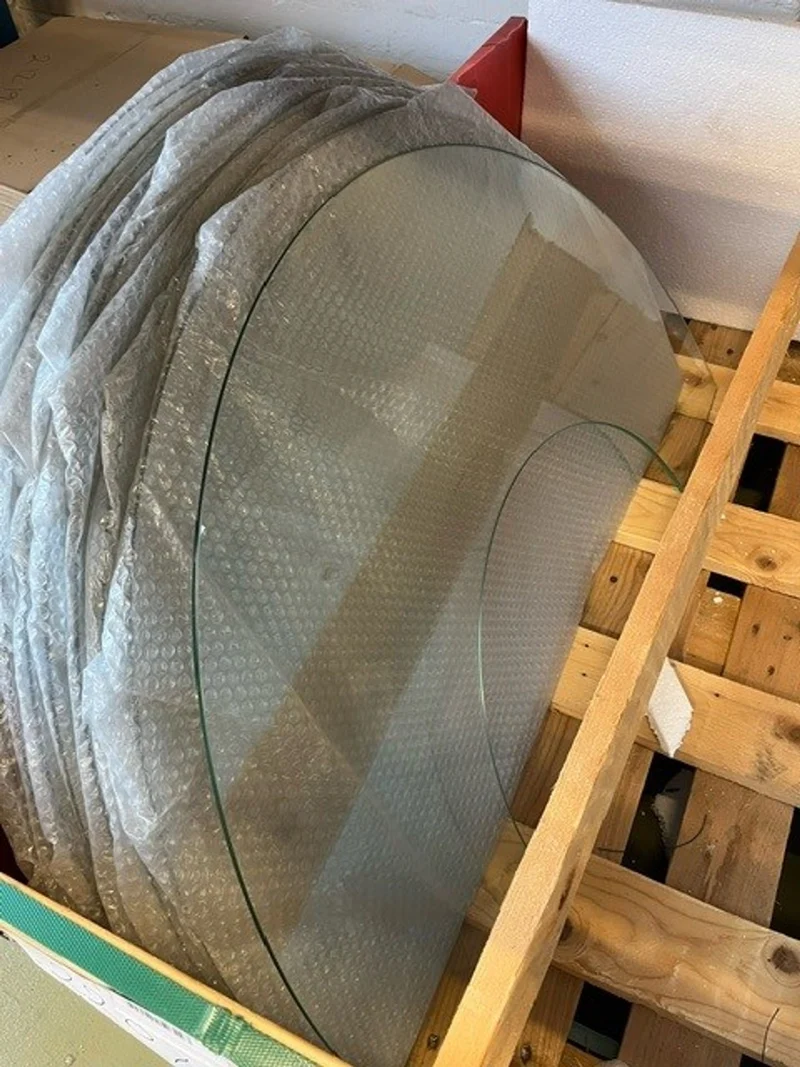 Formskuret Golvglas Kaminex 6 mm för Andorra