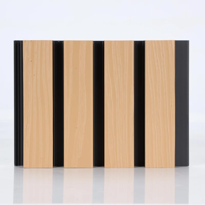 Composiet Gevelbekleding – Naturel Eiken – 3D Nerf – 290 x 22 cm