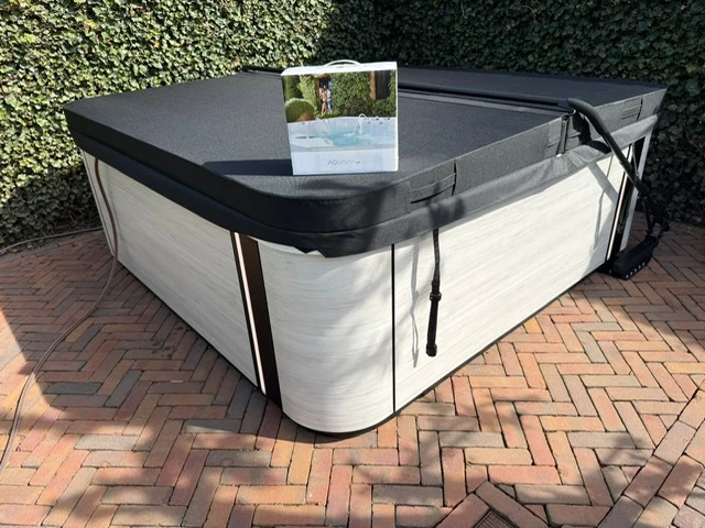 SPA COVER (ISOLEREND)